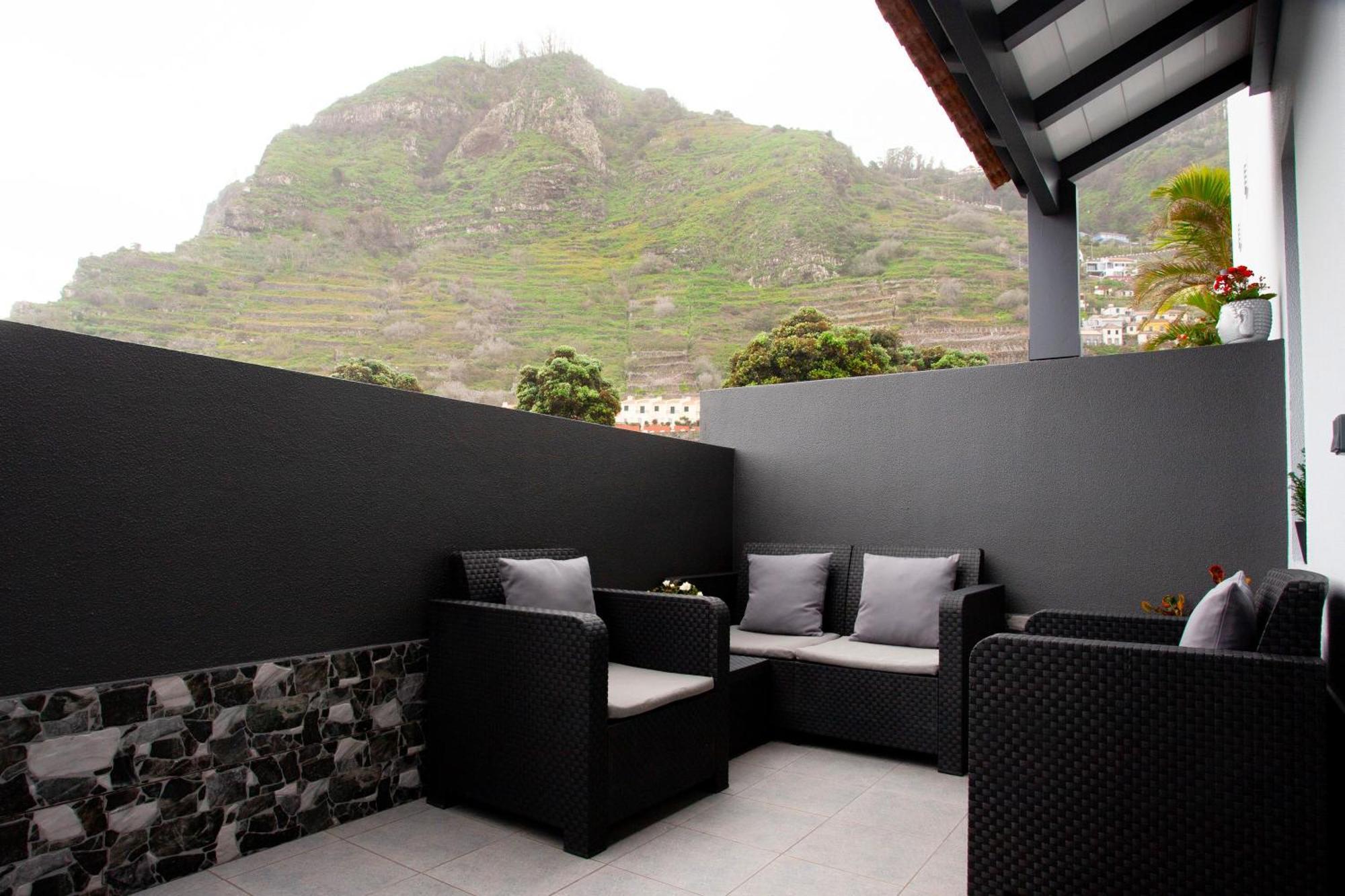 Village Center Two Bedroom Apartment Porto Moniz Esterno foto
